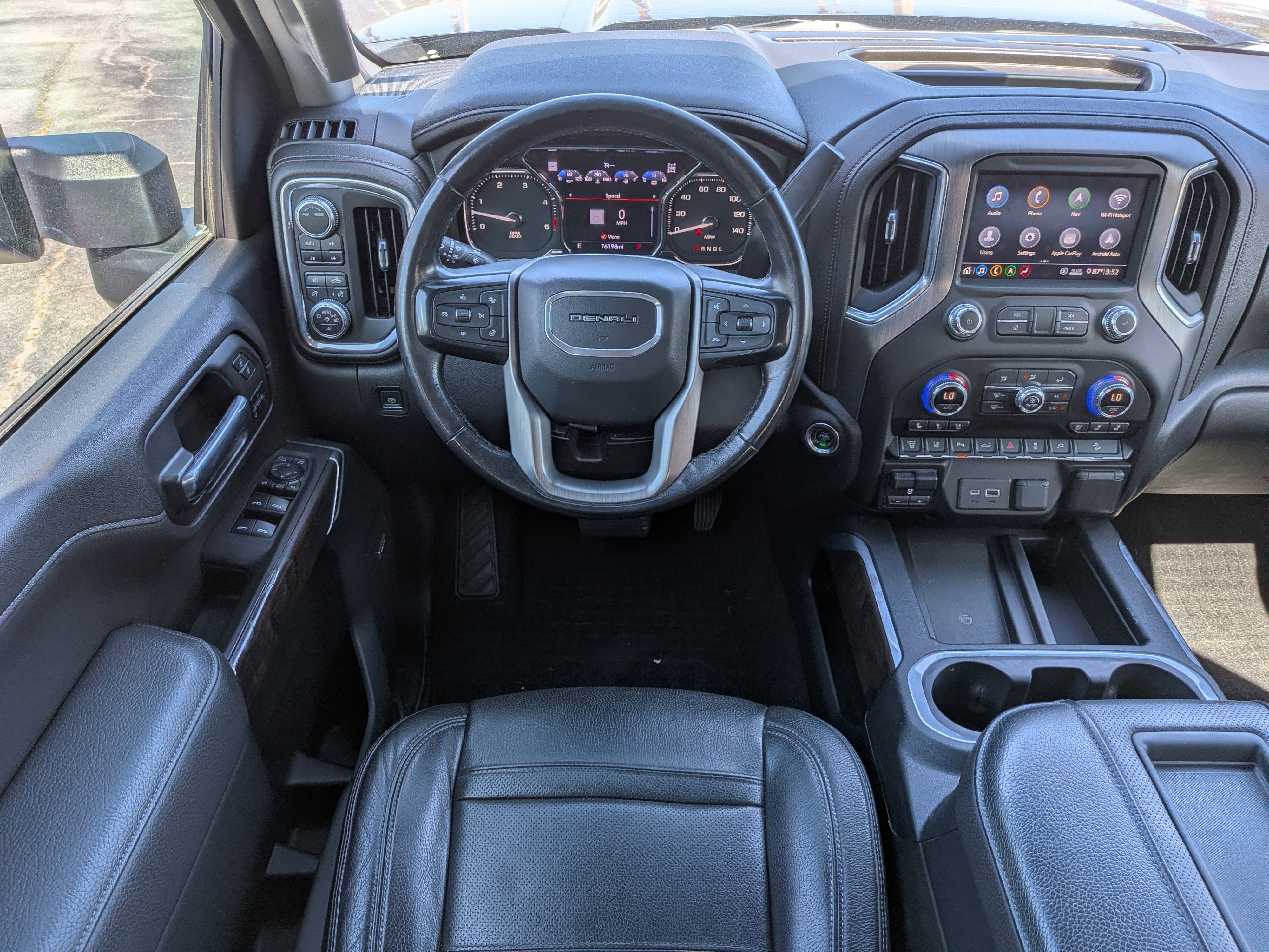 Certified 2020 GMC Sierra 2500 Denali w/ Denali Ultimate Package AWD/4WD image 15