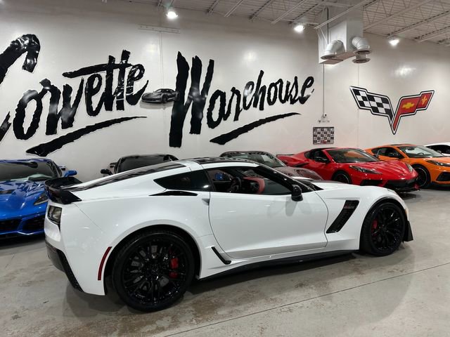 Used 2016 Chevrolet Corvette Z06 w/ 3LZ Preferred Equipment Group RWD image 8
