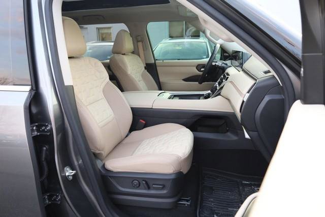 New 2026 Nissan Armada Platinum image 30