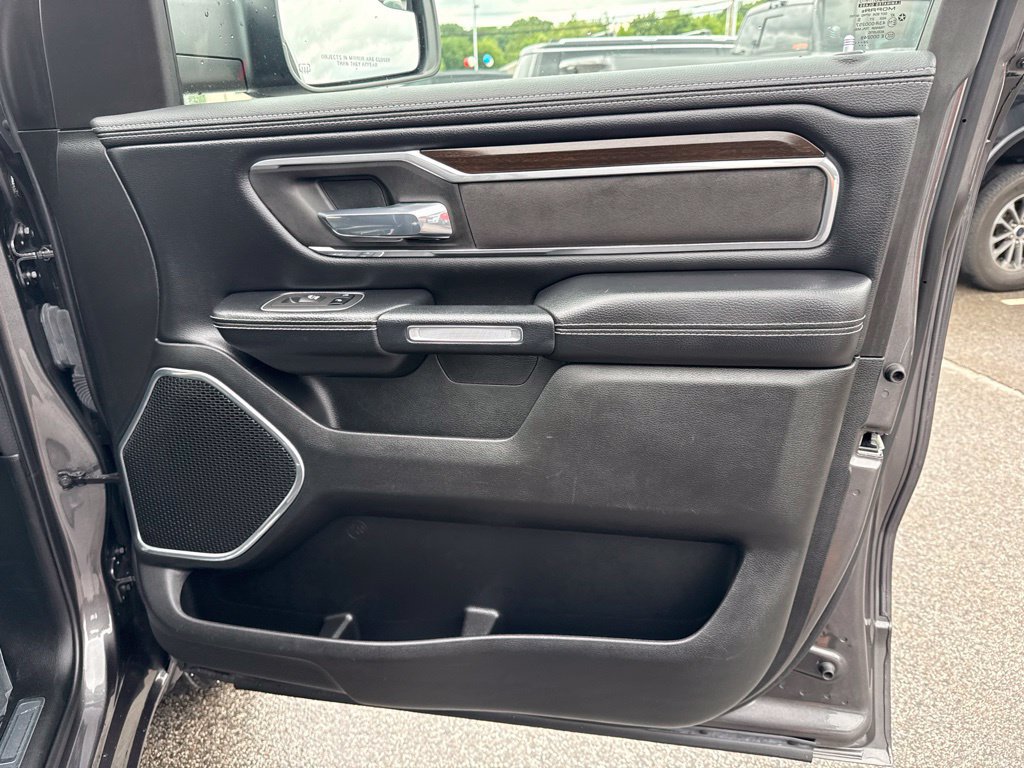 Used 2022 RAM 1500 Laramie AWD/4WD image 29