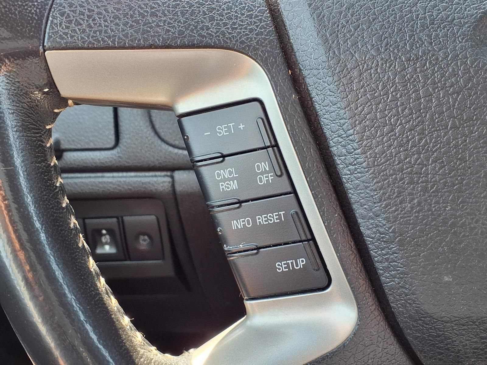 Used 2011 Ford Fusion SE w/ 202A Rapid Spec Order Code FWD image 21