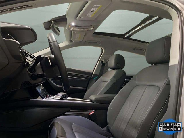 Used 2023 Audi e-tron Premium Plus image 27