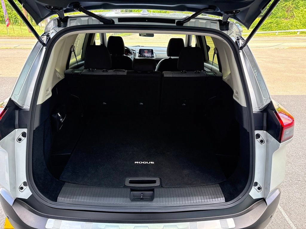 Used 2023 Nissan Rogue SV AWD/4WD image 24
