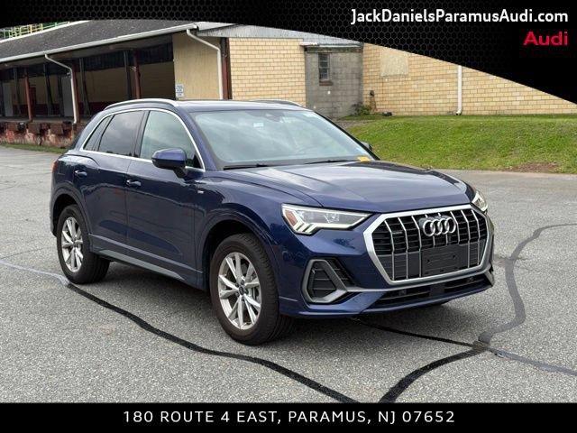 Used 2024 Audi Q3 2.0T Premium AWD/4WD image 3