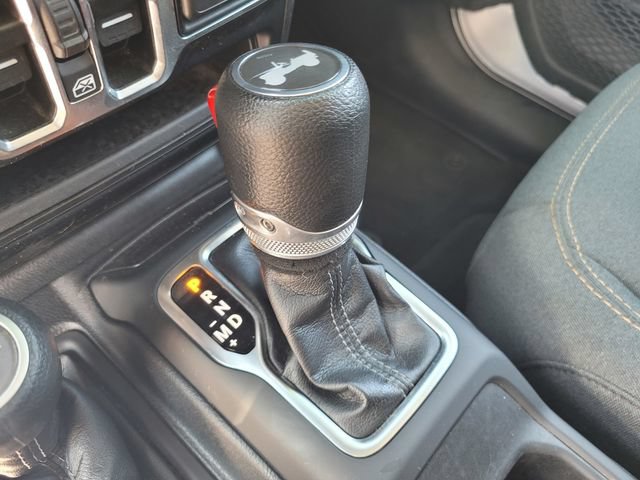Used 2024 Jeep Wrangler Unlimited Sahara AWD/4WD image 20