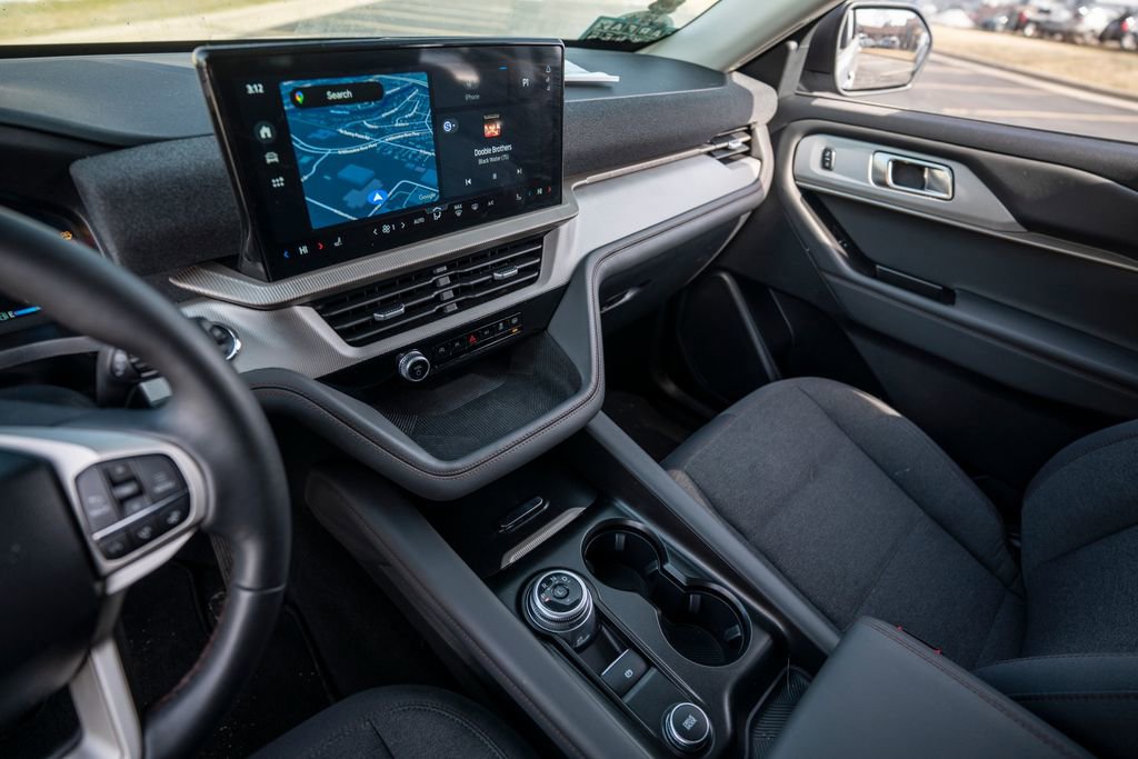 Used 2025 Ford Explorer Active image 20