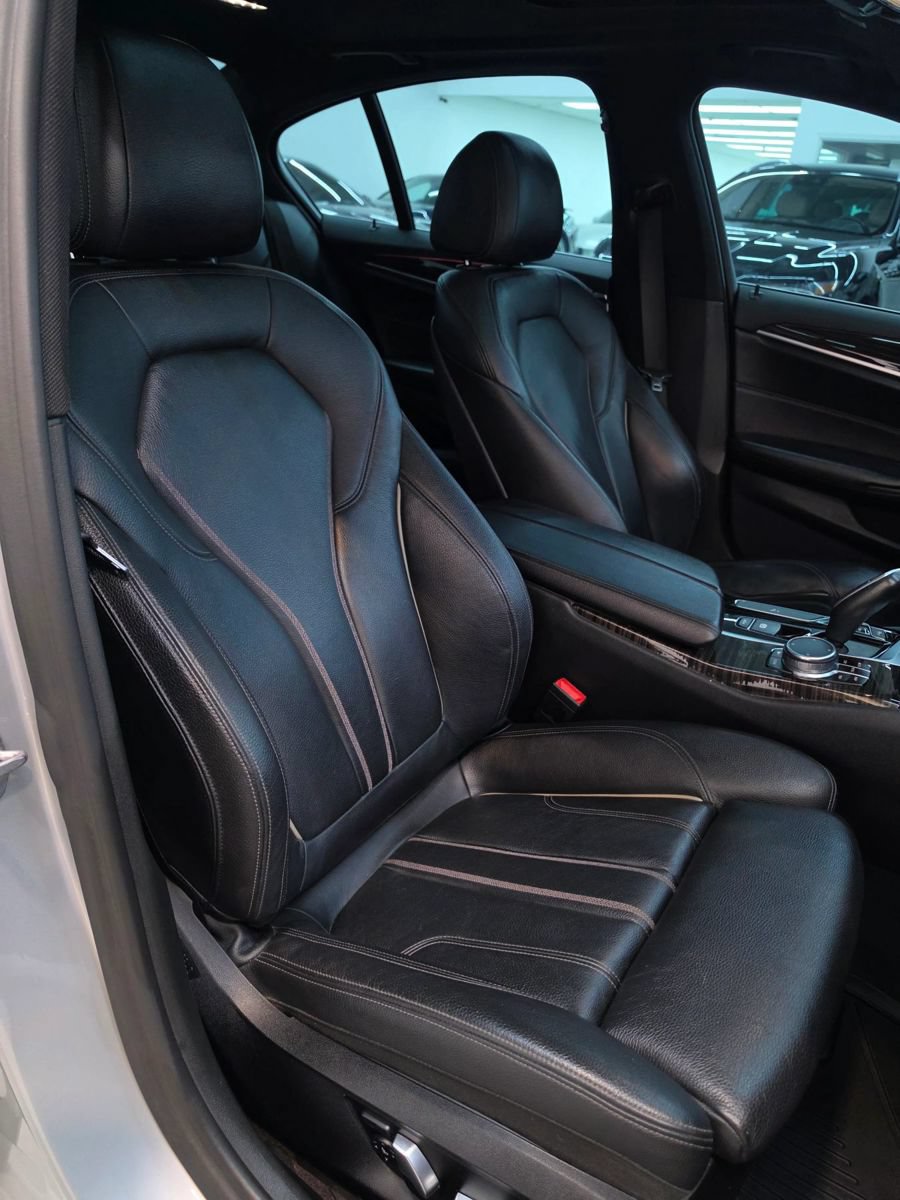 Used 2018 BMW 530i RWD image 40