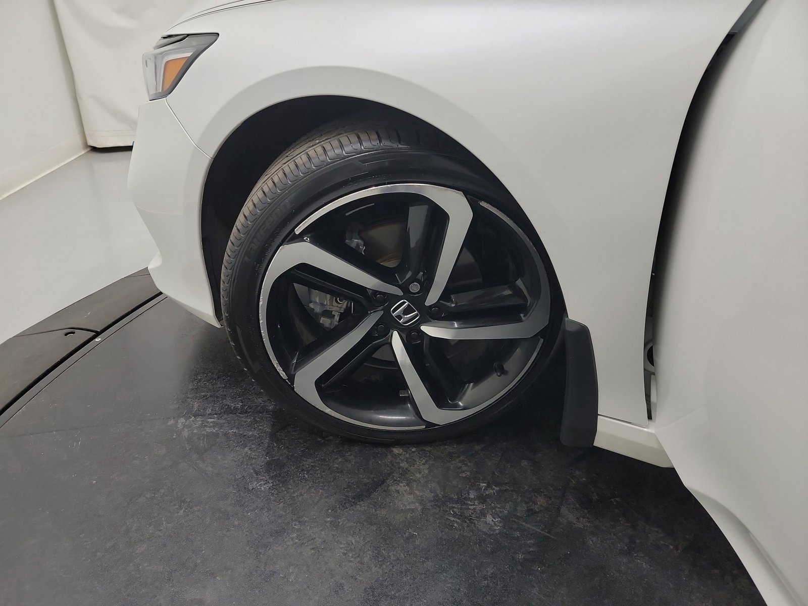 Certified 2022 Honda Accord Sport image 29