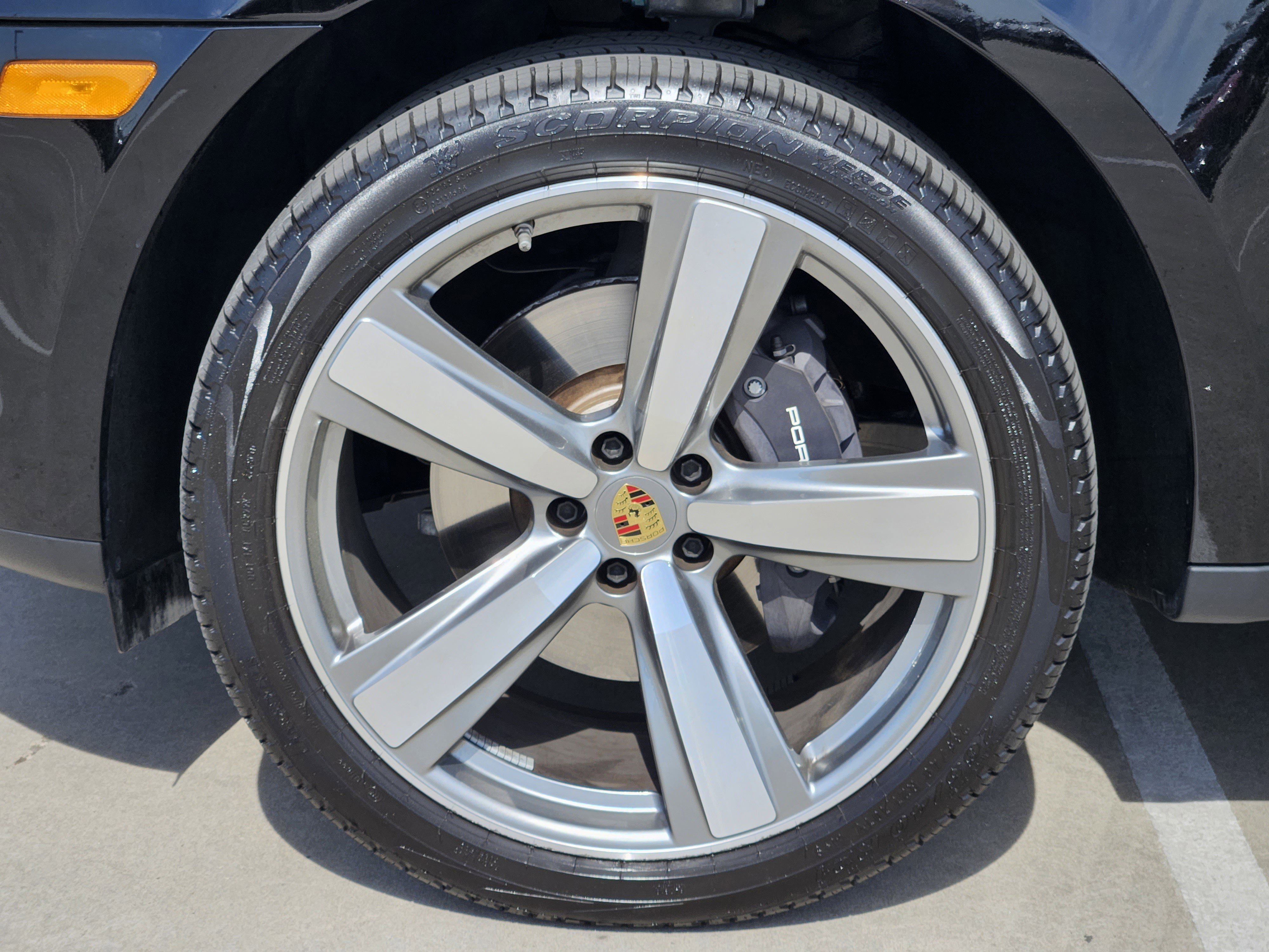 Certified 2026 Porsche Macan image 14