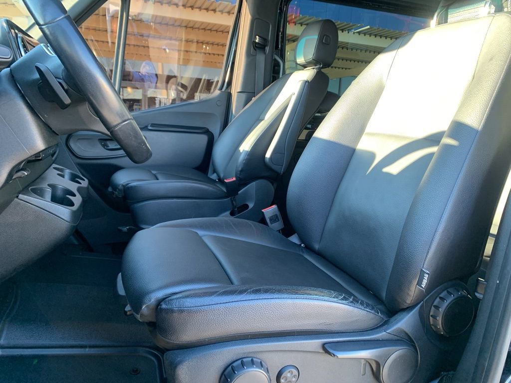 Used 2020 Mercedes-Benz Sprinter 2500 image 13