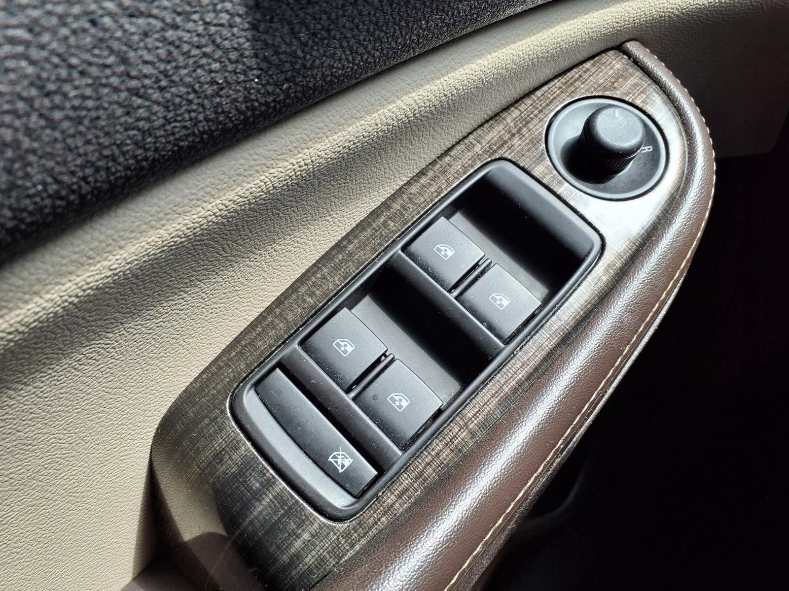 Used 2015 Chevrolet Malibu LT FWD image 19