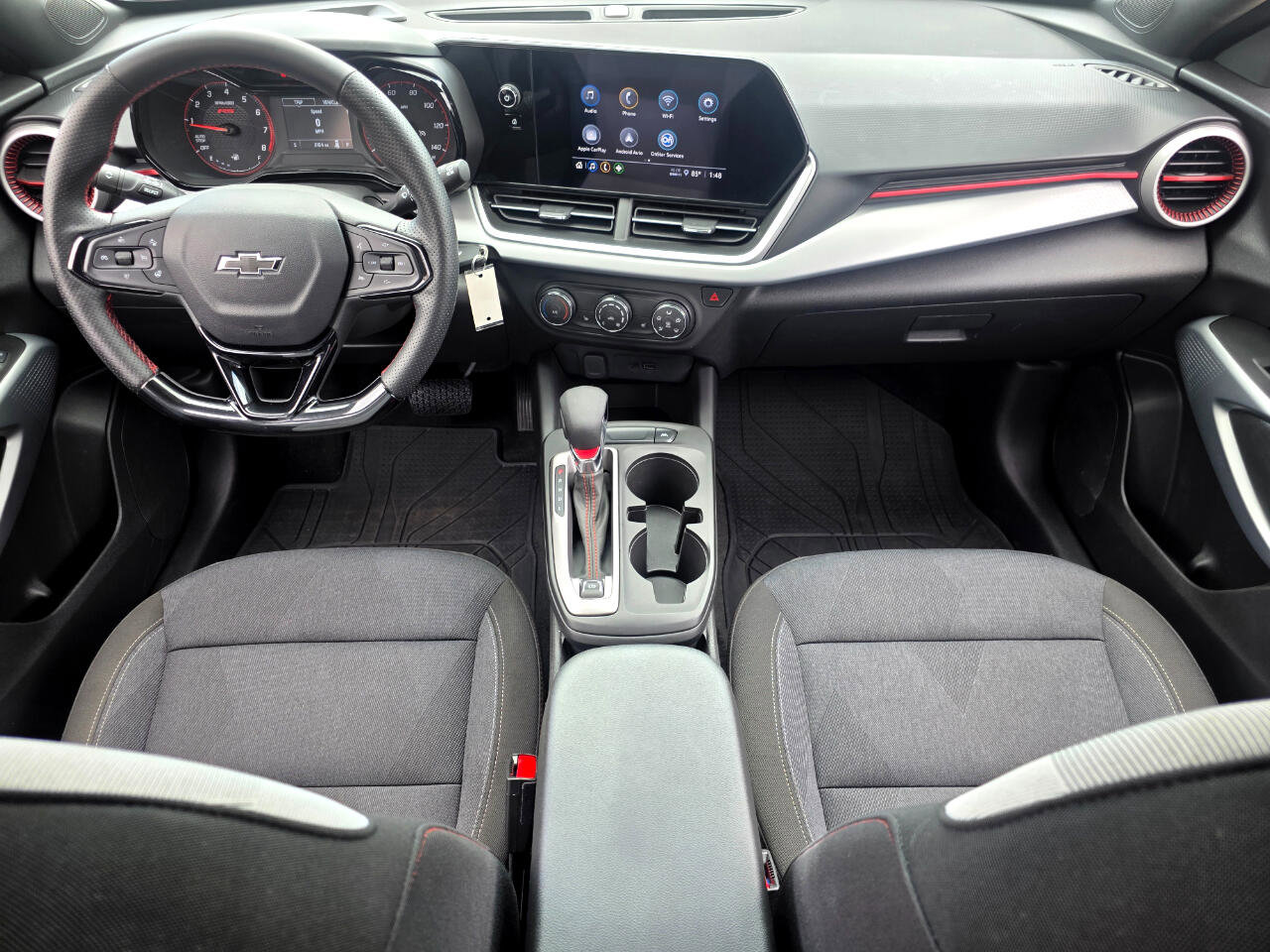 Used 2025 Chevrolet Trax RS w/ Driver Confidence Package image 14