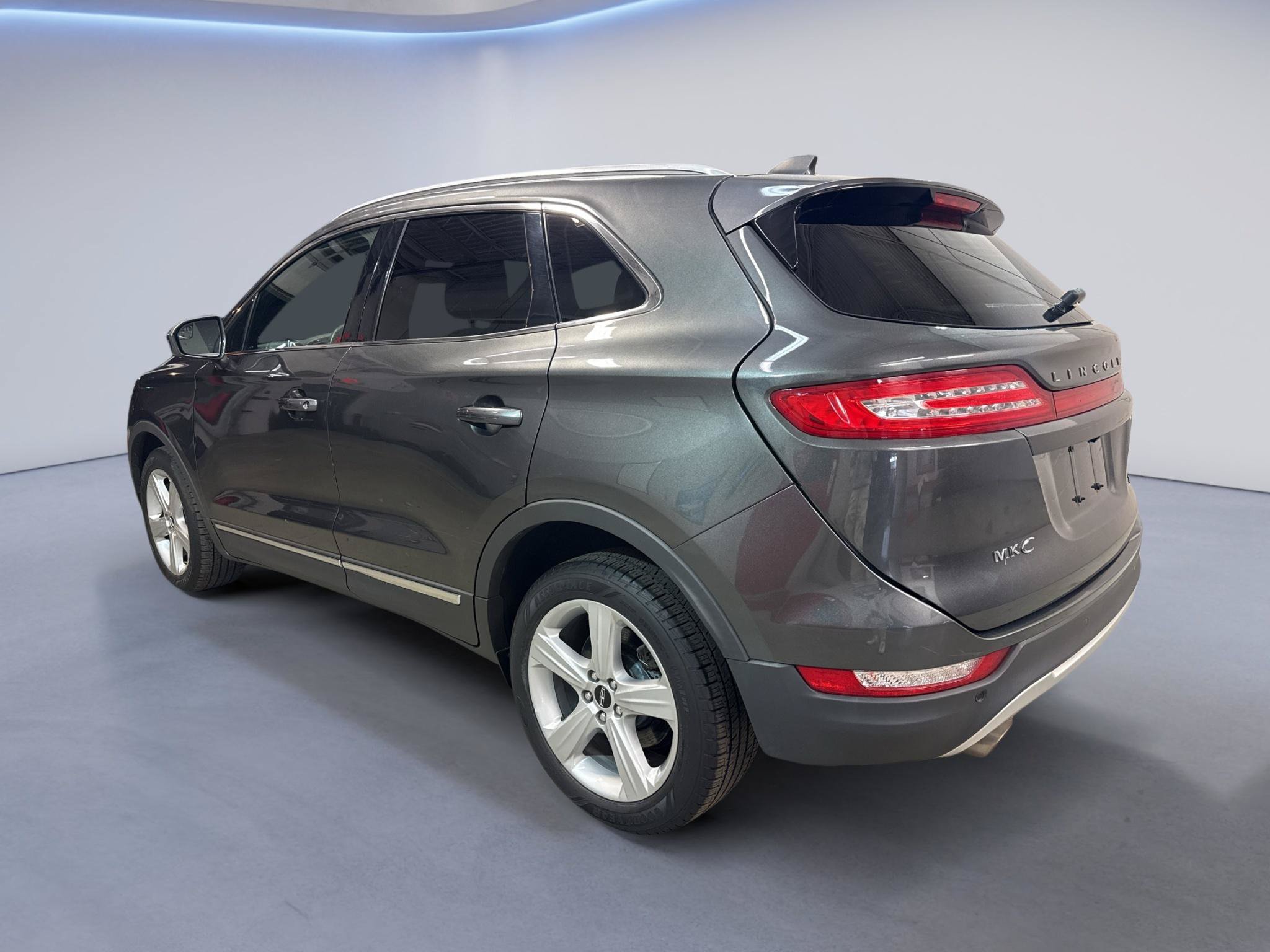 Used 2017 Lincoln MKC Premiere AWD/4WD image 5