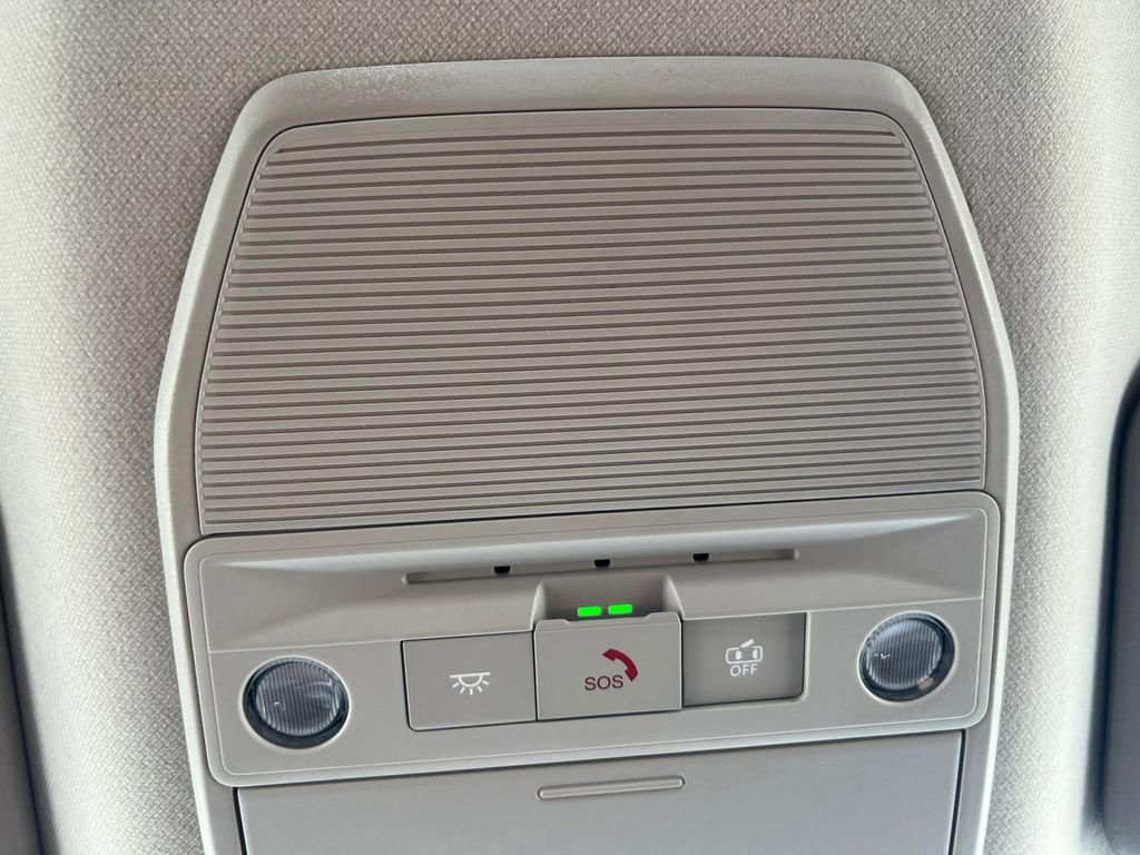 New 2026 Nissan Sentra SR w/ Floor Mat Package FWD image 8