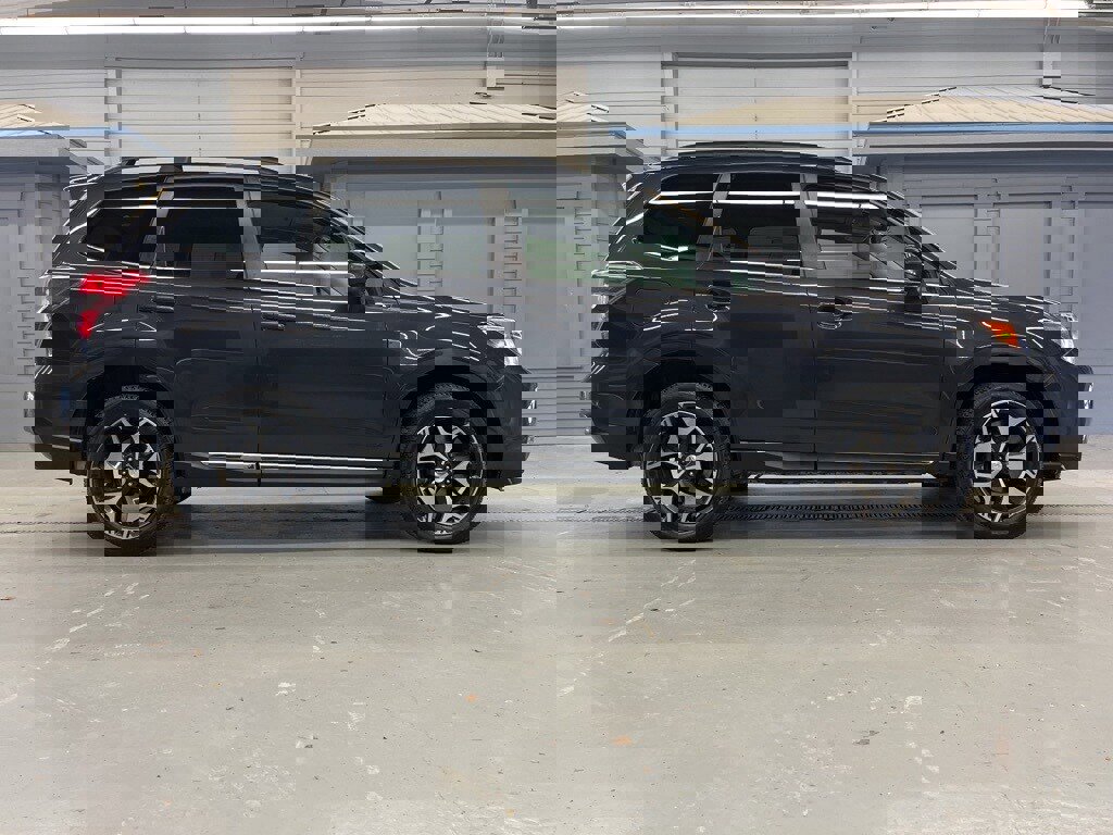 Used 2016 Subaru Forester 2.0XT Touring w/ Eyesight & Navigation System image 8