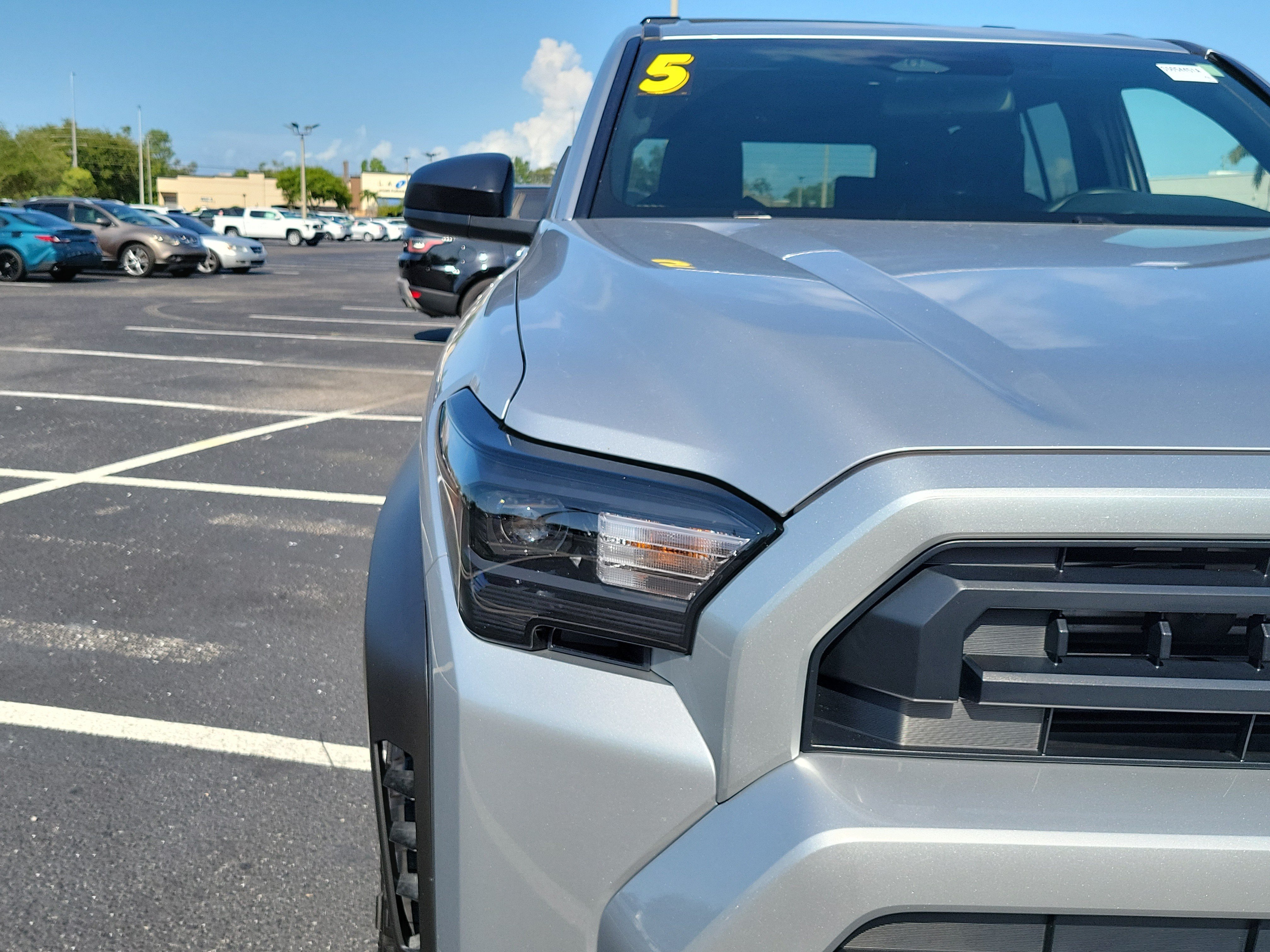 Used 2025 Toyota 4Runner SR5 AWD/4WD image 7