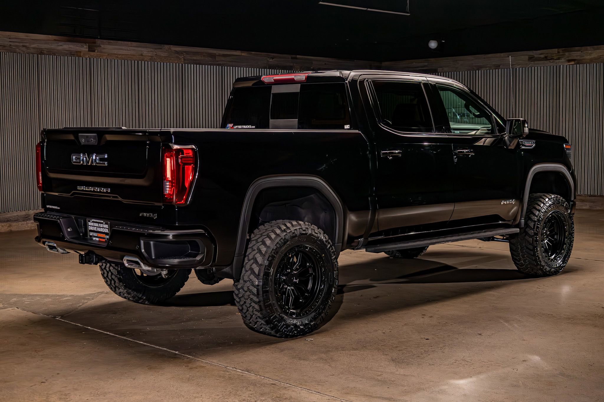 Used 2023 GMC Sierra 1500 AT4 w/ AT4 Premium Package AWD/4WD image 10