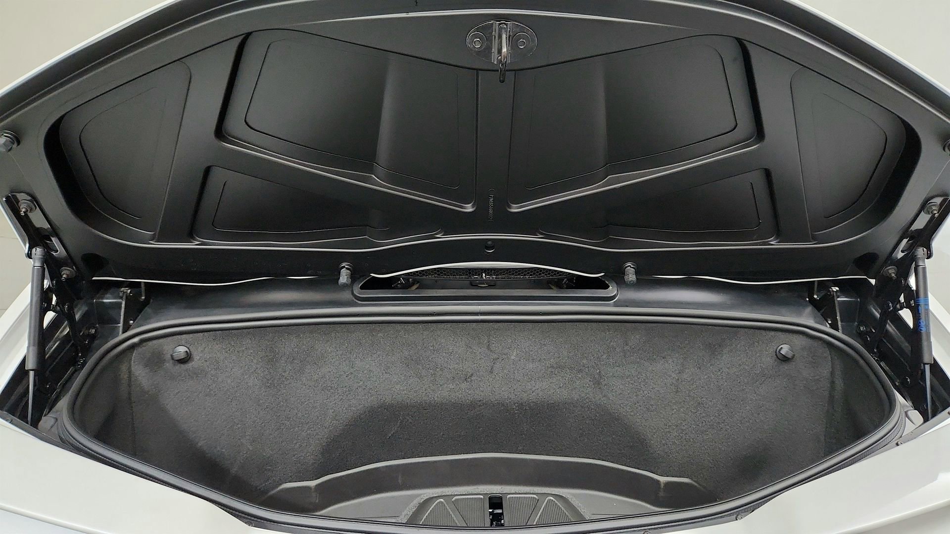 Certified 2023 Chevrolet Corvette Stingray Premium Conv w/ Z51 Performance Package RWD image 17