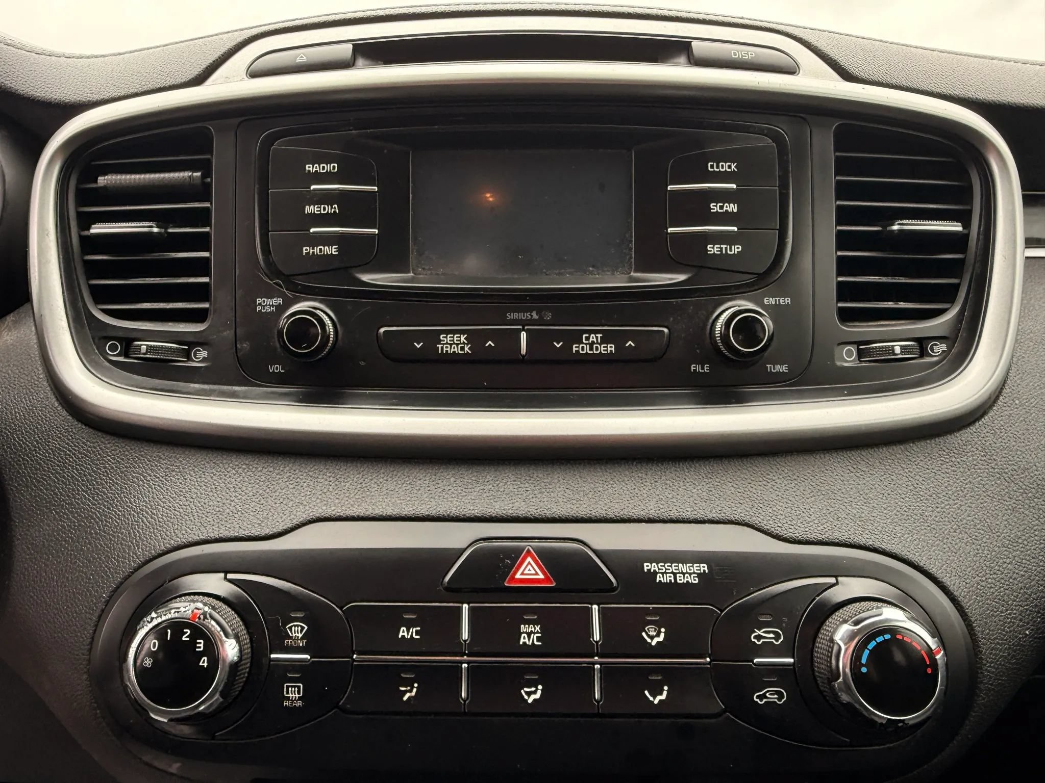 Used 2017 Kia Sorento AWD image 26