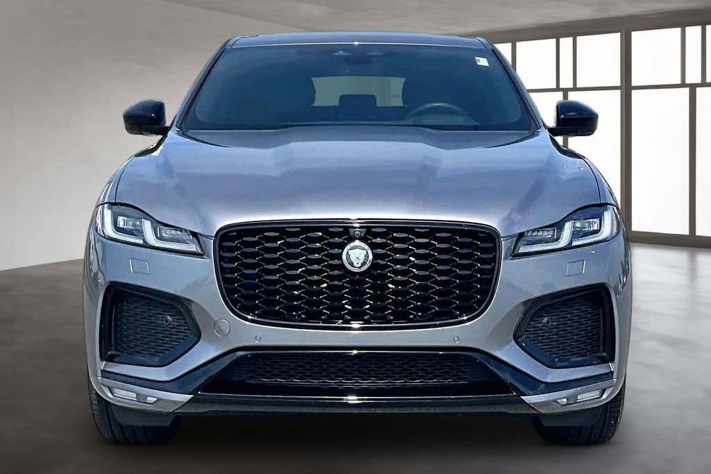 Used 2026 Jaguar F-PACE R-Dynamic S image 3