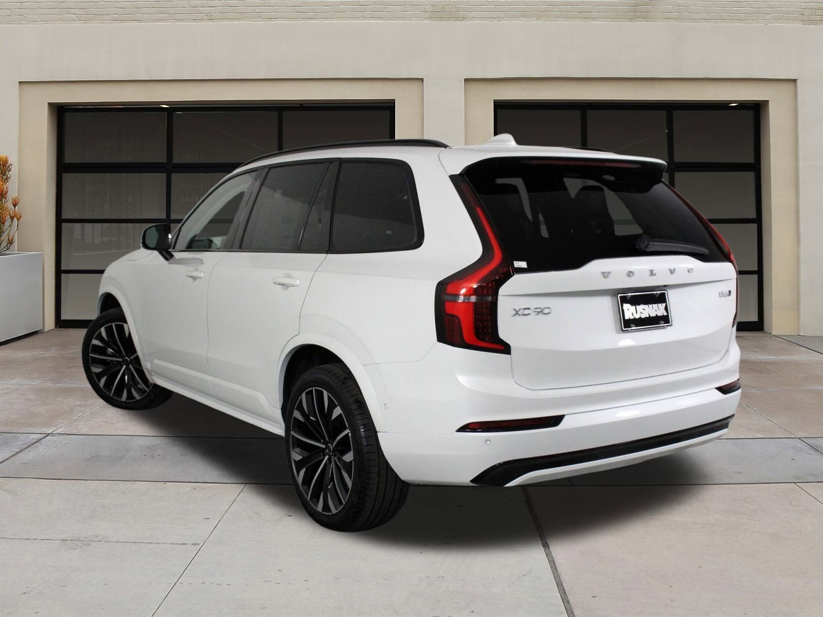 New 2026 Volvo XC90 B6 Ultra image 3