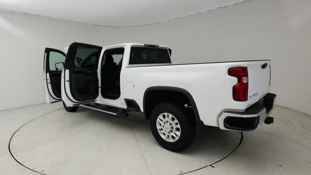 Certified 2024 Chevrolet Silverado 2500 LT AWD/4WD image 11