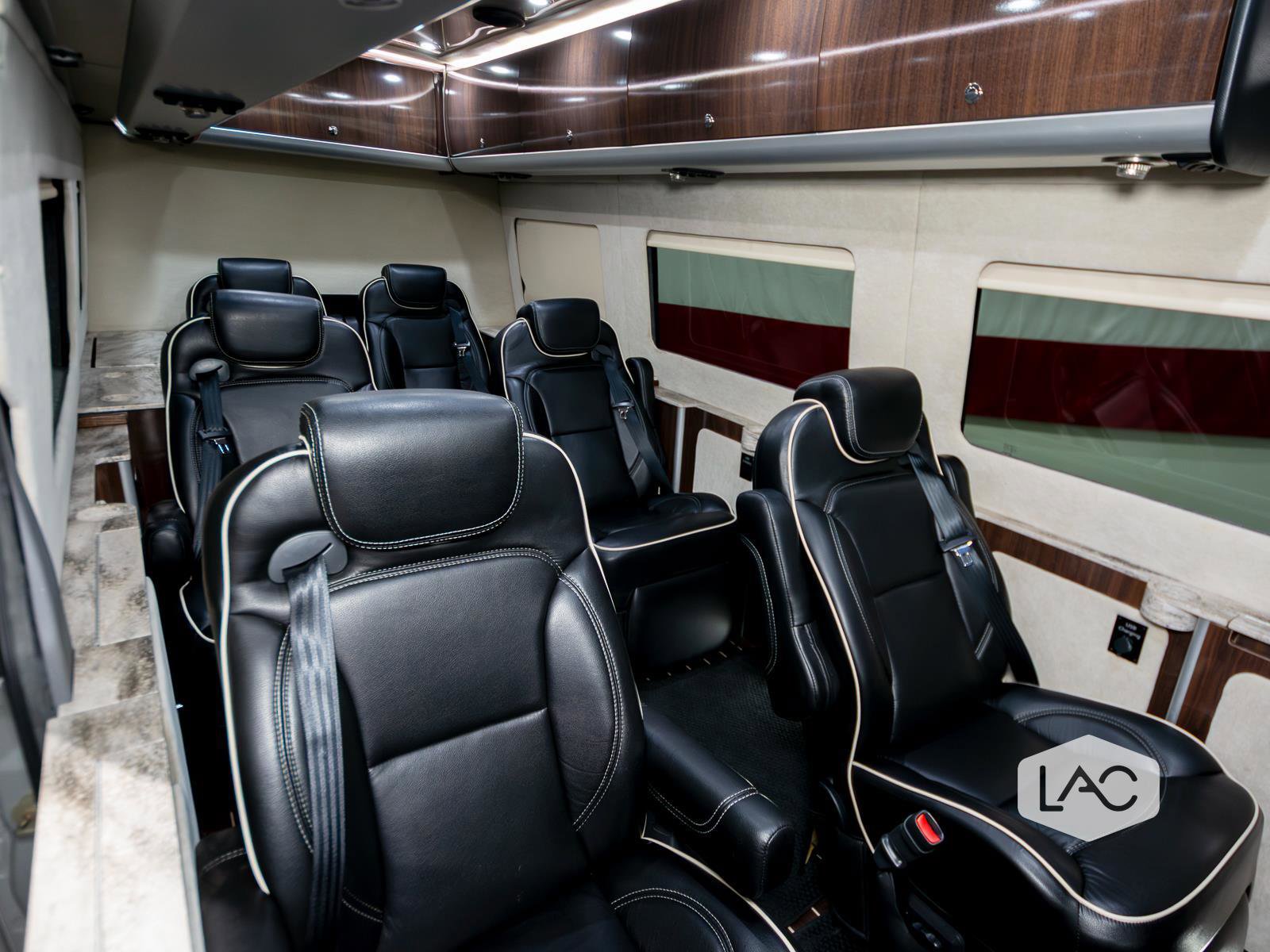 Used 2015 Mercedes-Benz Sprinter 3500 image 3