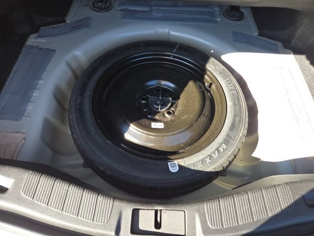 Used 2016 Ford Fusion SE FWD image 19