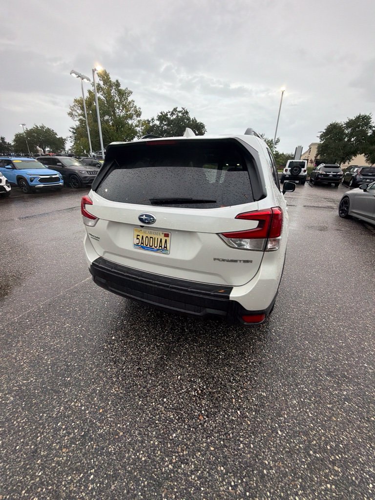 Used 2020 Subaru Forester Premium AWD/4WD image 9