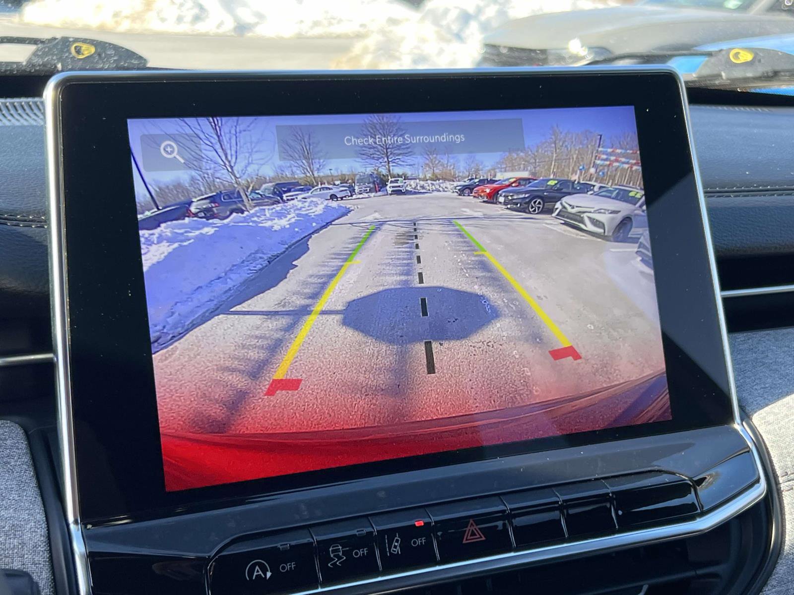 Used 2023 Jeep Compass Latitude image 15