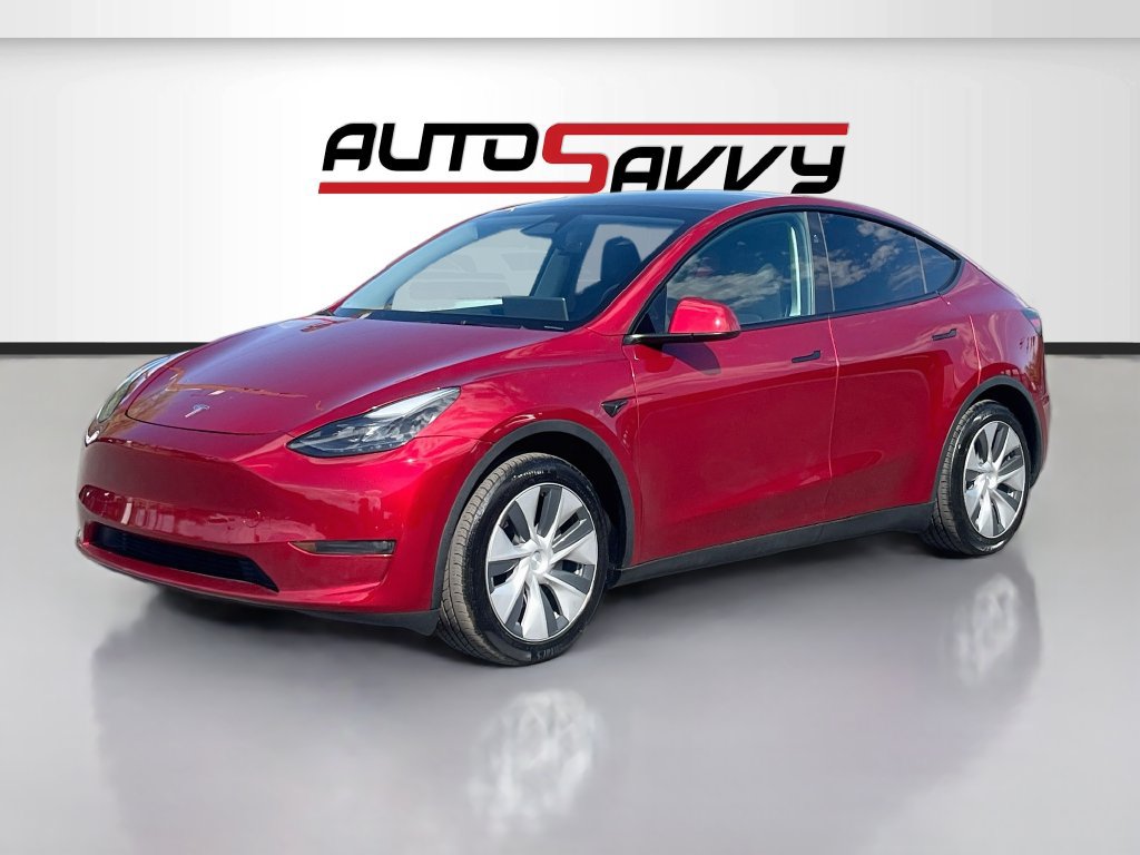 Used 2024 Tesla Model Y Long Range AWD/4WD image 3