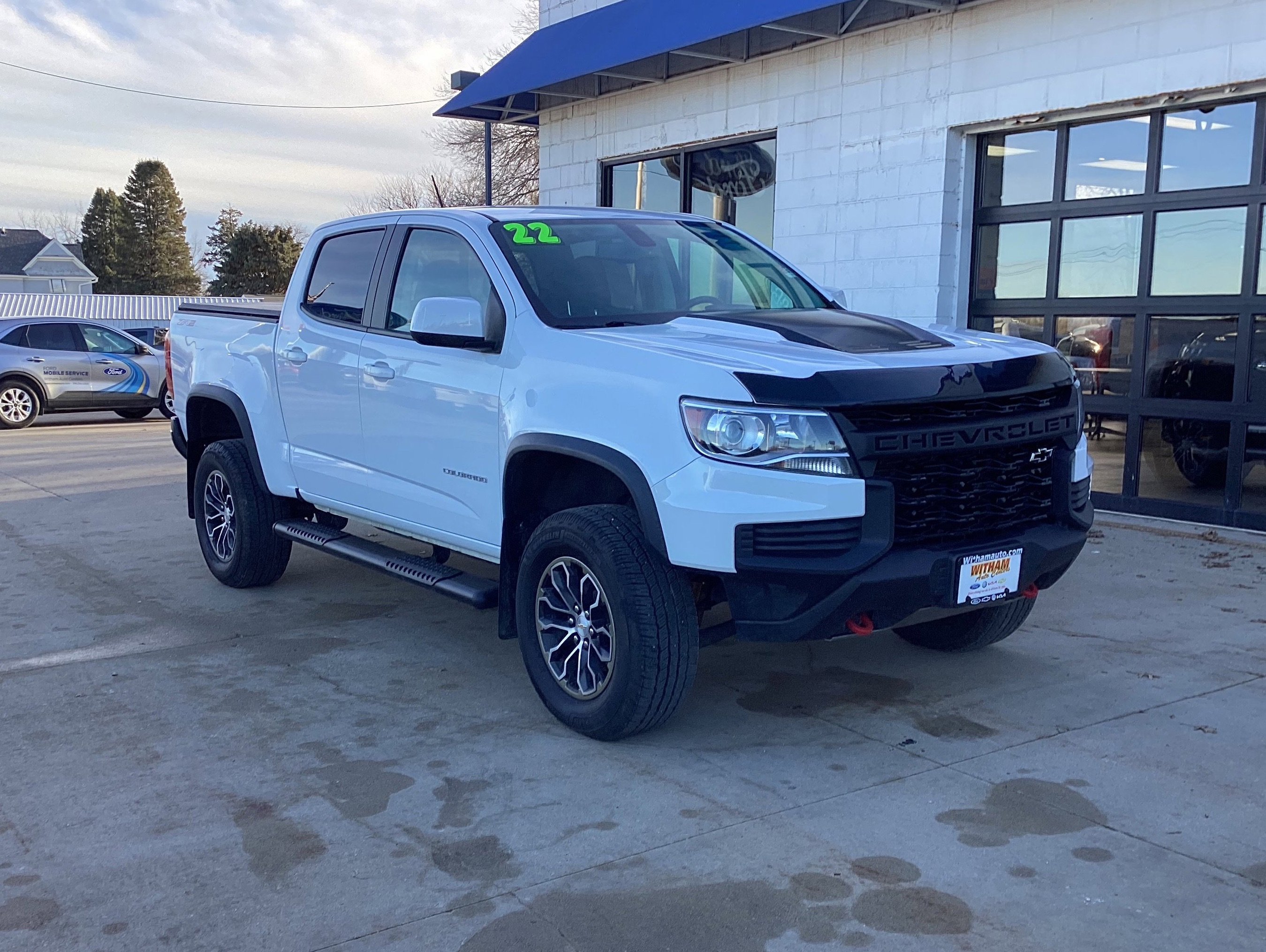Used 2022 Chevrolet Colorado ZR2 AWD/4WD image 2