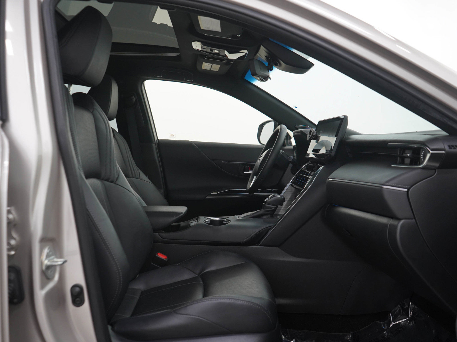 Used 2021 Toyota Venza Limited AWD/4WD image 14