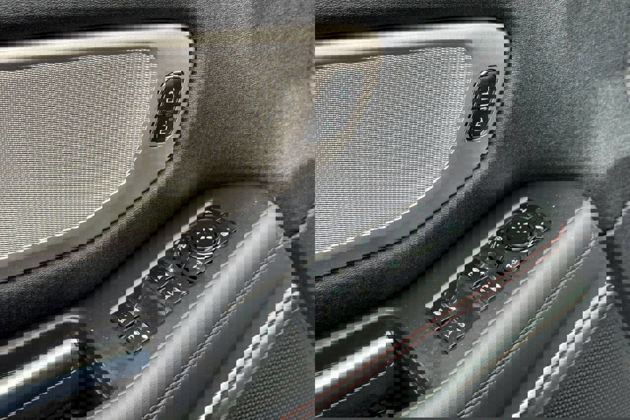 Used 2025 Ford Expedition Max Active image 30