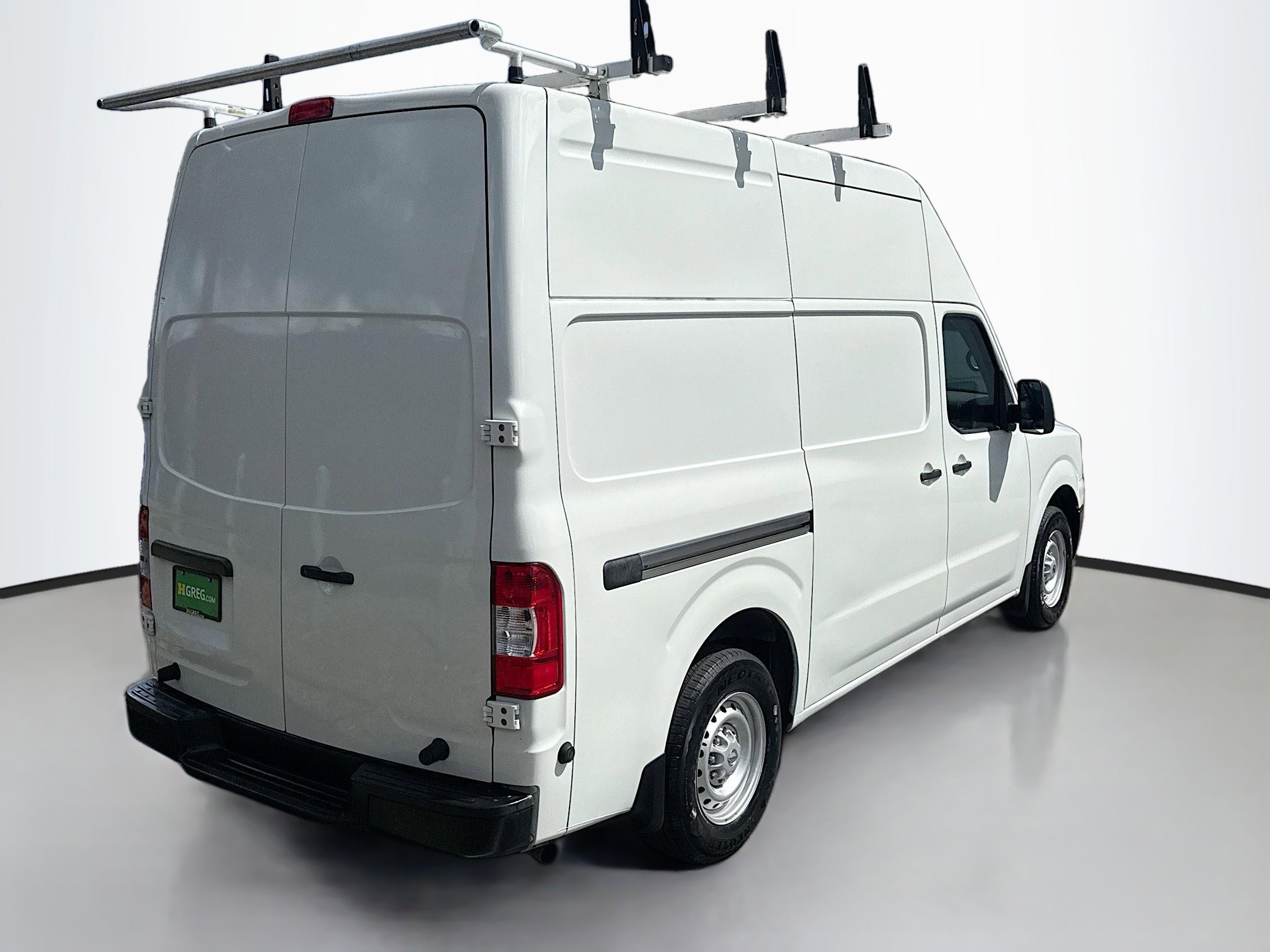 Used 2021 Nissan NV 2500 S image 10