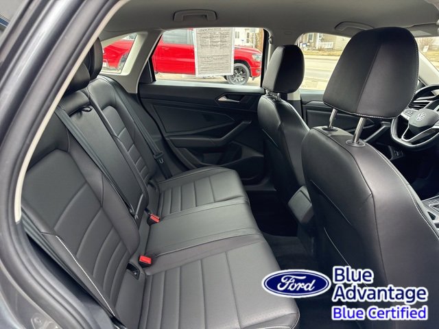 Used 2024 Volkswagen Jetta SE image 35