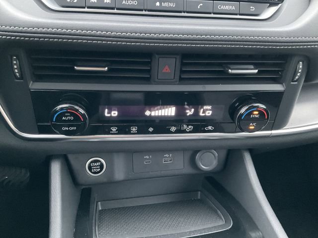 Certified 2023 Nissan Rogue SV image 17