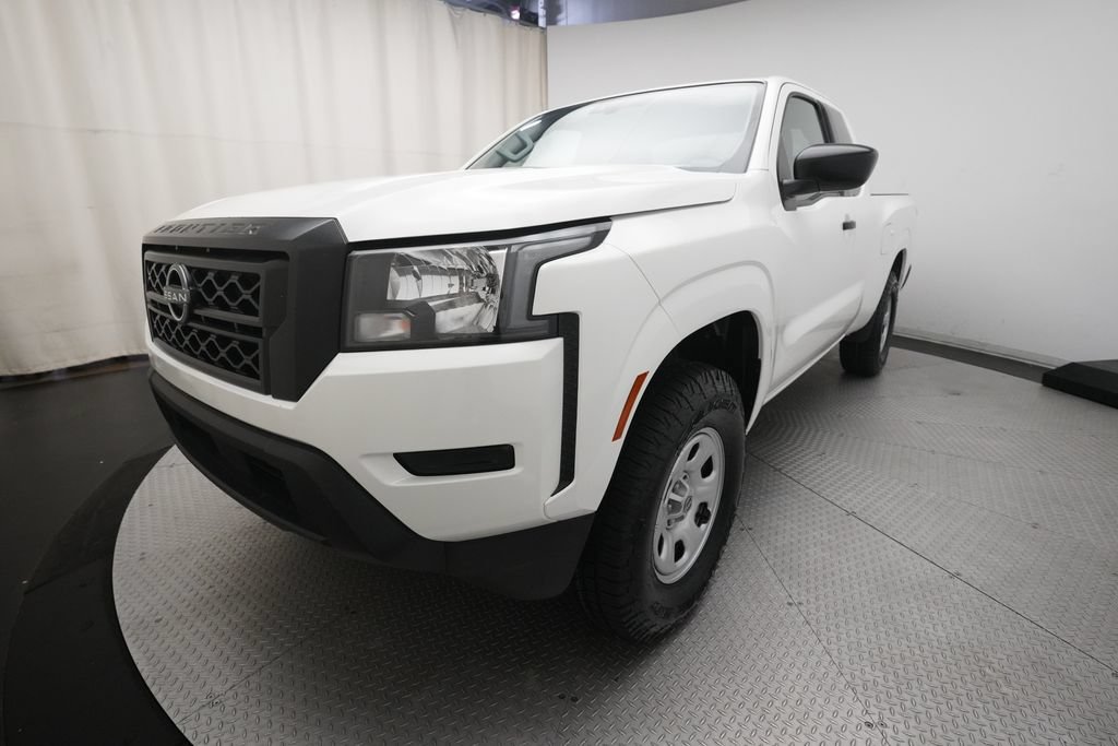 Used 2024 Nissan Frontier S w/ Technology Package AWD/4WD image 12