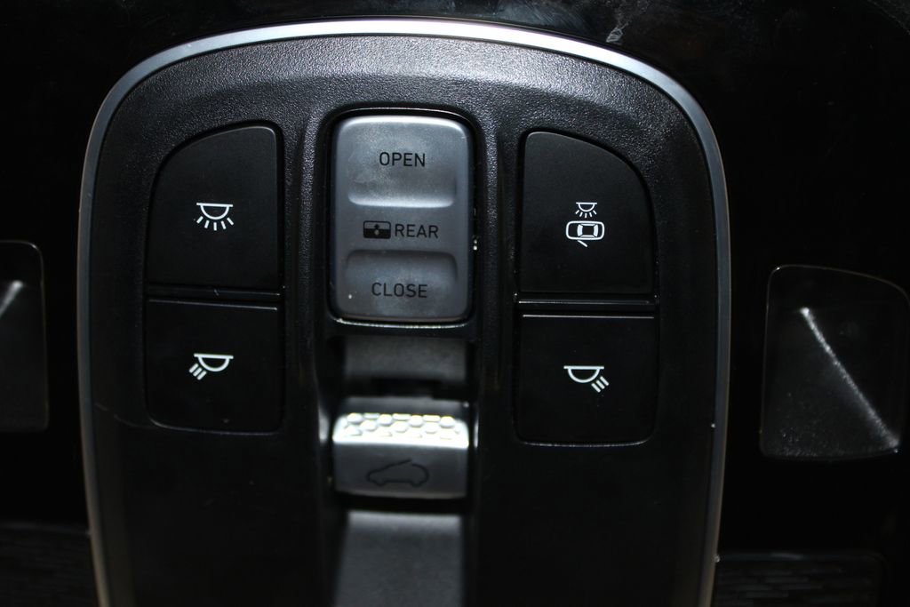 Used 2022 Hyundai Palisade Calligraphy image 55