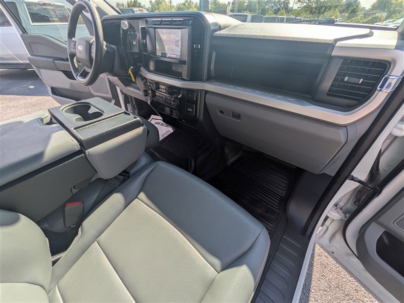 Used 2023 Ford F250 XL w/ XL Chrome Package AWD/4WD image 24