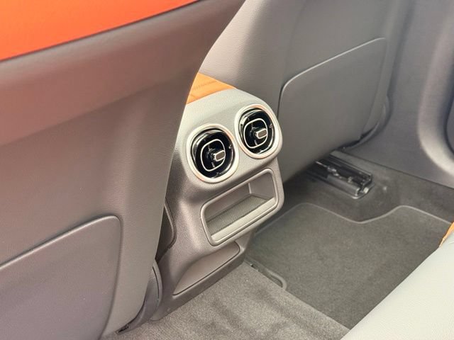 New 2026 Mercedes-Benz GLC 300 4MATIC image 19