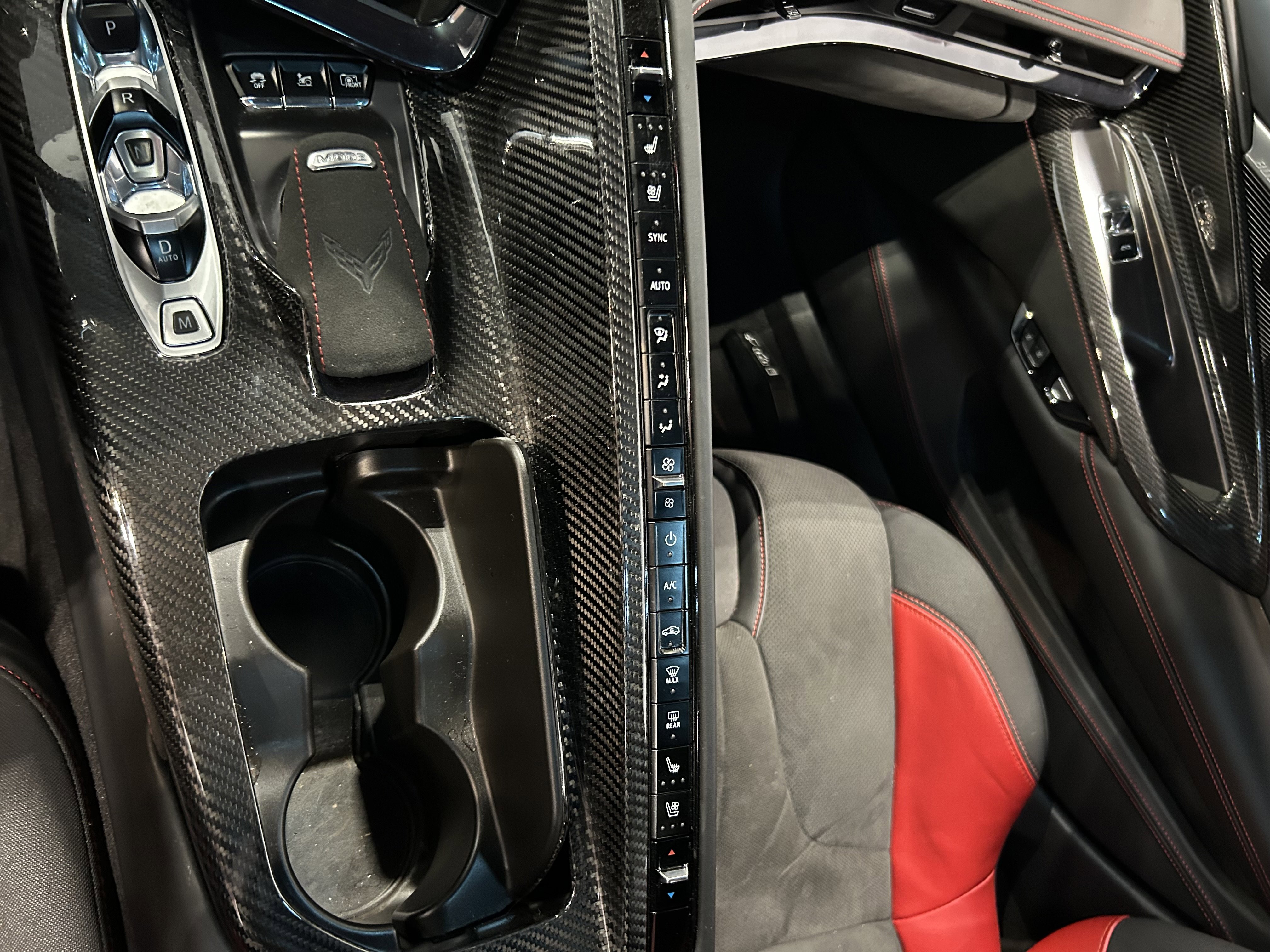 Used 2024 Chevrolet Corvette Z06 w/ Z07 Performance Package RWD image 12