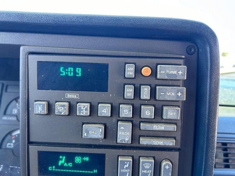 Used 1990 GMC Sierra 1500 2WD Extended Cab image 11