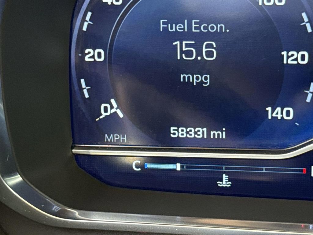 Used 2024 Chevrolet Suburban Premier image 11