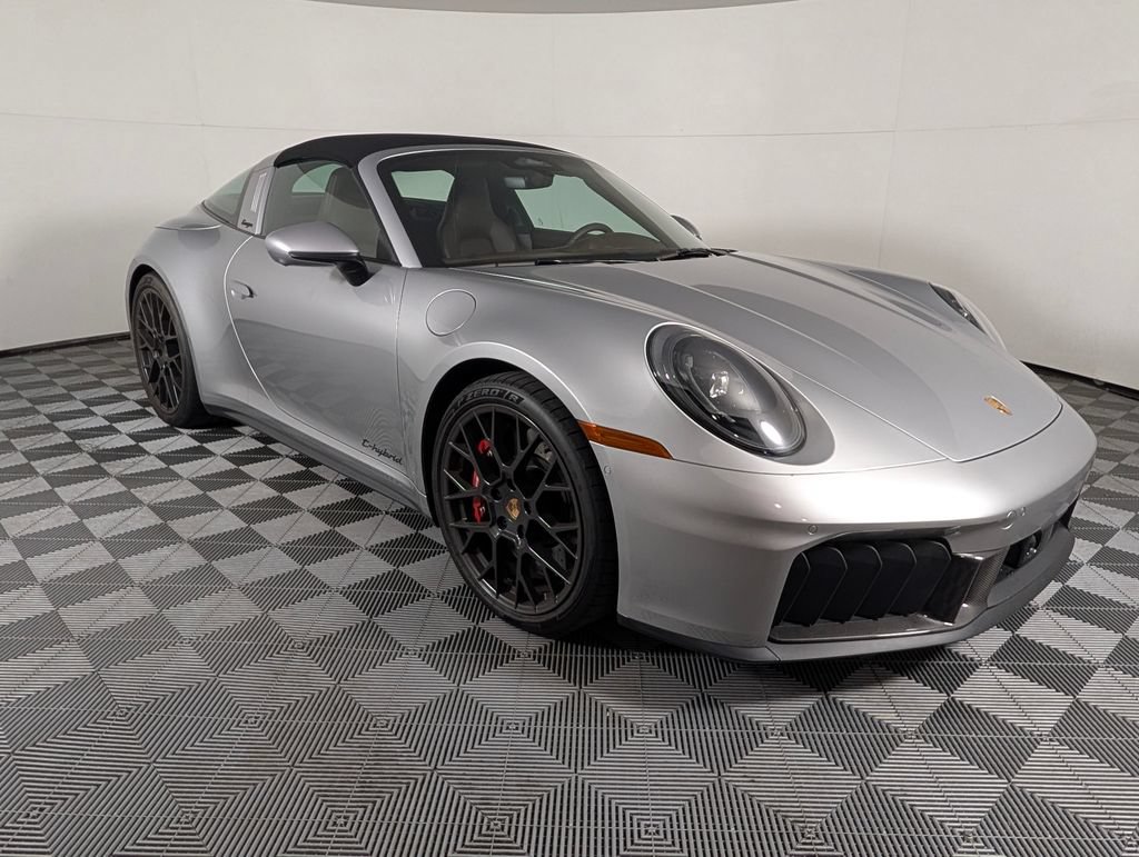 Certified 2026 Porsche 911 Targa 4 GTS AWD/4WD image 9