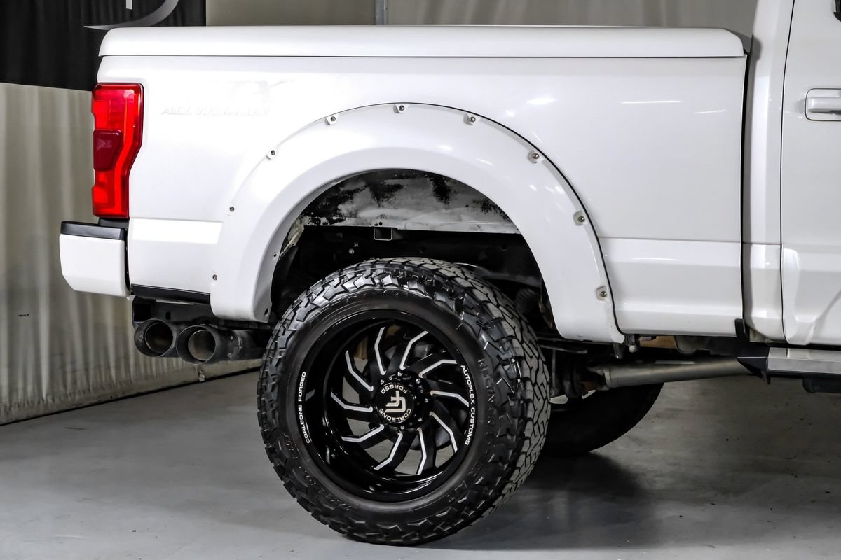Used 2019 Ford F250 Lariat w/ Lariat Ultimate Package AWD/4WD image 5