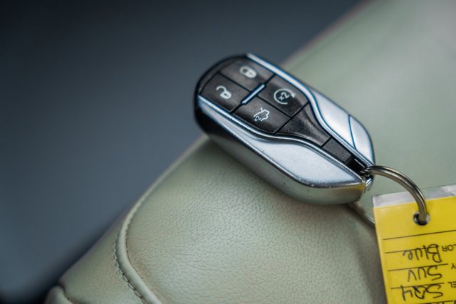 Used 2018 Maserati Levante S GranSport image 51