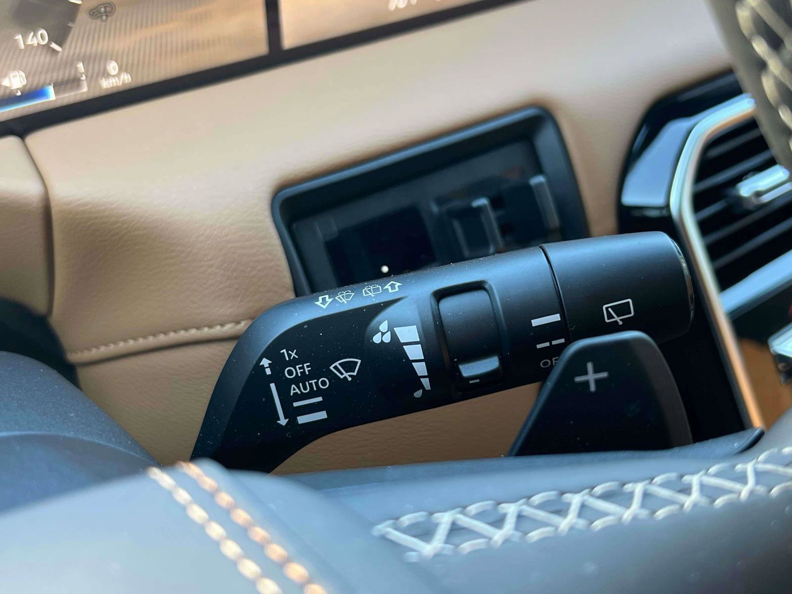 Used 2025 Nissan Armada Platinum Reserve image 18