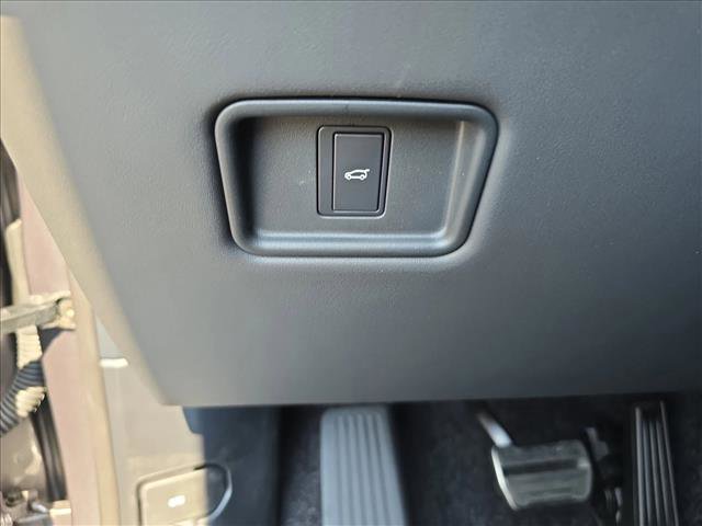 New 2025 Land Rover Range Rover SE image 26