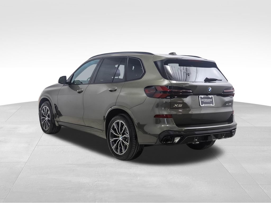 New 2026 BMW X5 xDrive40i w/ Executive Package image 3